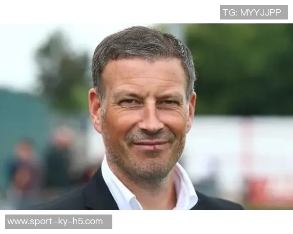 克拉滕伯格回应约克雷斯争议称裁判不会偏袒需适应英超节奏