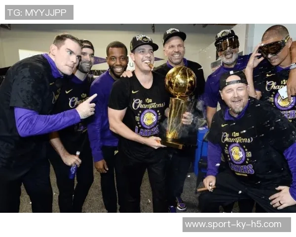 湖人夺冠五周年回顾沃格尔重申无论何地我们都能再创辉煌 湖人夺冠五周年回顾沃格尔重申无论何地我们都能再创辉煌